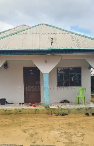 3bdrm Bungalow in Ikot Ekpene for sale