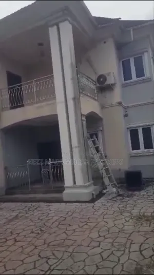 5bdrm Duplex in Woji , Port Harcourt for sale