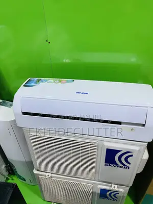 Neatly Used Skyrun 1.5hp Regular Ac