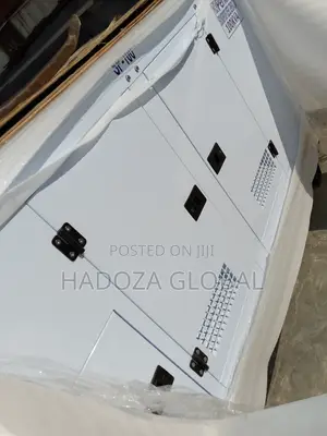 Noise-Reducing 100kva Soundproof Perkins Generator
