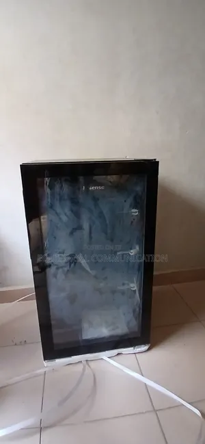 Beverage Cooler /Eco Friendly R600a Refrigerant :HISENSE