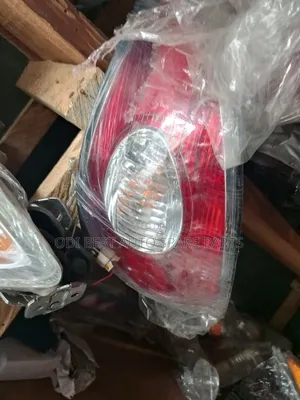 Lexus Es 330 Back Light Right Side 03 Model