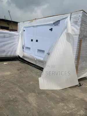 Compact Design Perkins 250kva Soundproof Diesel Generator