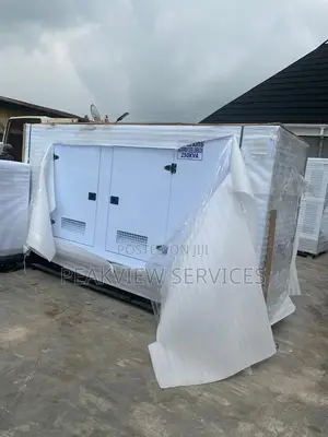 Low Vibration Perkins Diesel 250kva Soundproof Generator