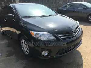Toyota Corolla 2010 Black