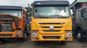 Foreign Used Howo Sino Truck 216 Yellow