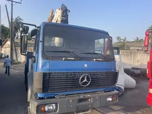Very Clean and Sharp Mercedes 1422 Manlift