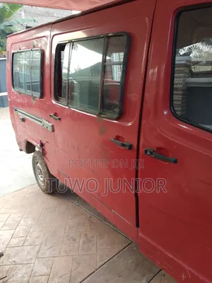 Mercedes-Benz Sprinter 2010 Red