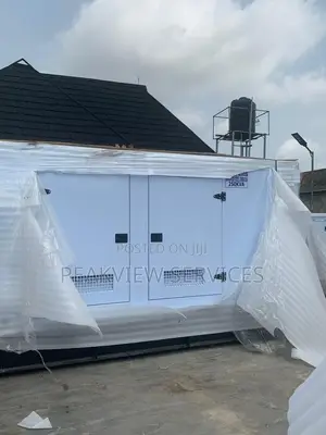 Industrial Equipment 250kva Perkins Soundproof Diesel Genera