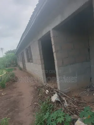 7 Unit of Self-Contained With Extra Plot for Sale
