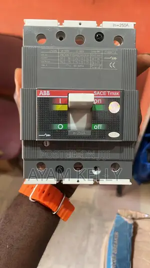 250amps ABB Breaker 3pole (Tmax)