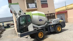 Brand New 4m3 4x4 Mobile Self Loader Concrete Cement Mixer.