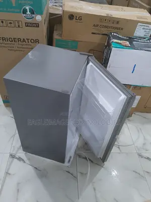 Super Effective Hisense 90L Refrigerator(Ref093dr)