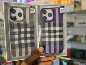 iPhone 15 Pro Max Original Beauty Case