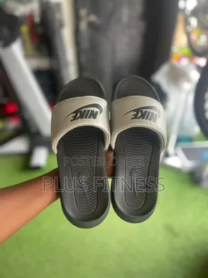 Nike Men’S Victori One Sport Slide