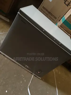 Supreme Aeon 100 Liters Chest Freezer