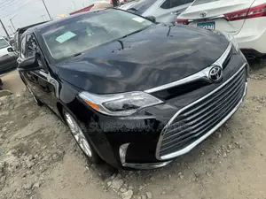 Toyota Avalon Limited 4dr Sedan (3.5L 6cyl 6A) 2014 Black