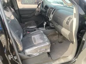 Nissan Frontier Crew Cab PRO-4X 2012 Black