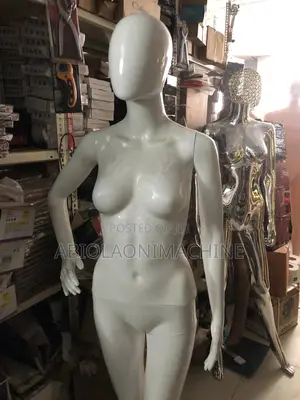 White Fiber Female Mannequin