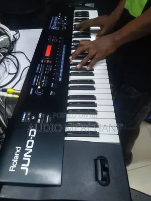 Roland JUNO-D