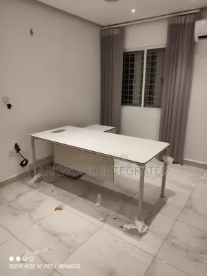 Mordern L-shape Office Table With Coded Lock
