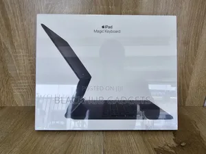Apple Magic Keyboard 12.9 Inches