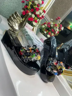 Quality Designer Wedge Slippers.