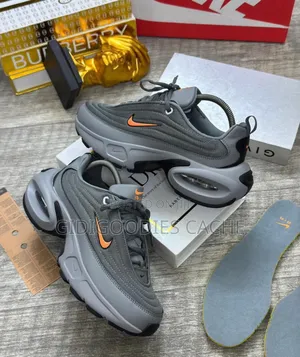 Nike Air-Max Portal Sneakers