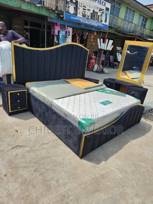 Upholstery Padded 7by6 Bed With Side Drawers and Mirror