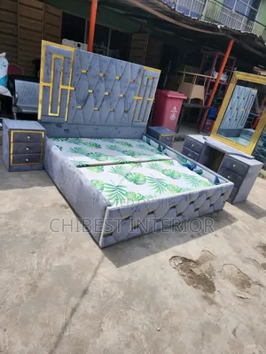 5ft Tall 6by6 Padded Bed With Its Accessories