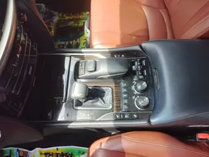 Lexus LX 570 (5 seats) AWD 2016 Silver