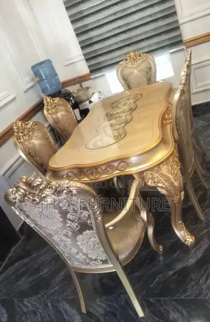 Royal Dinning Table