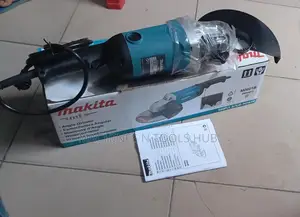 M0921b Makita 9" Angle Grinder