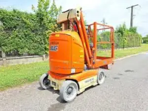 Customized Lightweight Vertical Mast Lift for Aerial