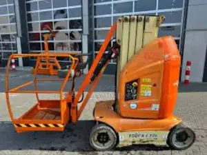 Person Vertical Mast Lift by Homelift Elevators