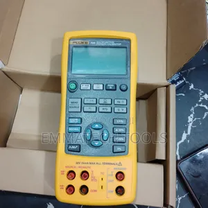Fluke 725 Multimeter