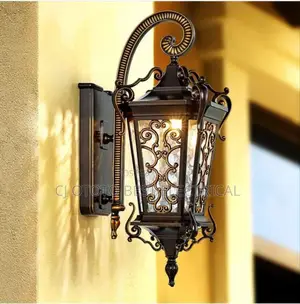 Royal Outdoor Lights for Big Boss Them