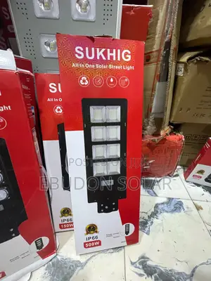 Solar Street Light 8 Eyes 500watts