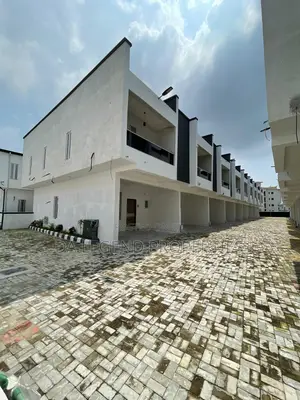 4bdrm Townhouse/Terrace in Lekki for sale
