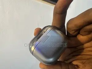 Earbuds 3 Pro