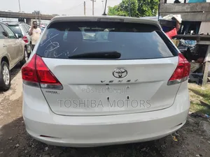 Toyota Venza AWD 2011 White