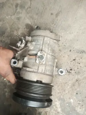 Ac Compressor for Toyota Sequoia 2005,2010 Model V8
