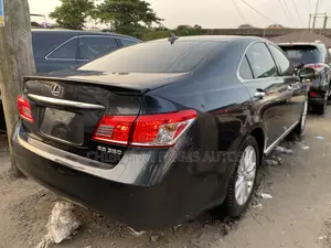 Lexus ES 350 2011 Black
