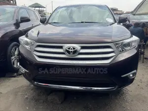 Toyota Highlander Limited 3.5l 4WD 2013 Burgundy