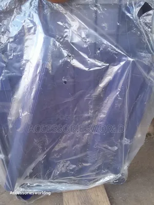 Avanti Plastic Table