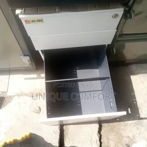 Top Quality Strong Modern Metalic Office Cabinet With Key