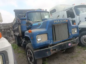Mack Tipper Trucks 10 Tyres (Foreign Used