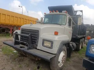 Mack Tipper Truck 10 Tyres Tokunbo