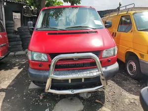 Volkswagen Transporter 2004 Red