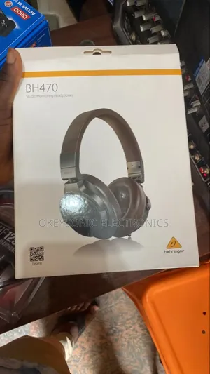 BH470 Reference Studio Headphones